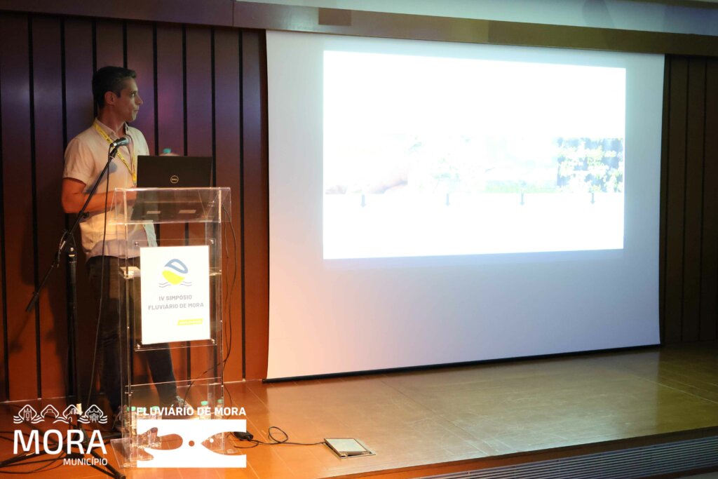 IV Simpósio do Fluviário de Mora e entrega do Prémio Fluviário 2024 - Jovem Cientista do Ano IMG 0588 2