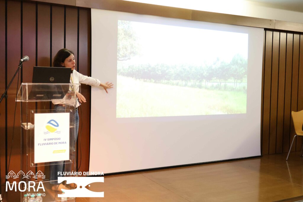 IV Simpósio do Fluviário de Mora e entrega do Prémio Fluviário 2024 - Jovem Cientista do Ano IMG 0594 2